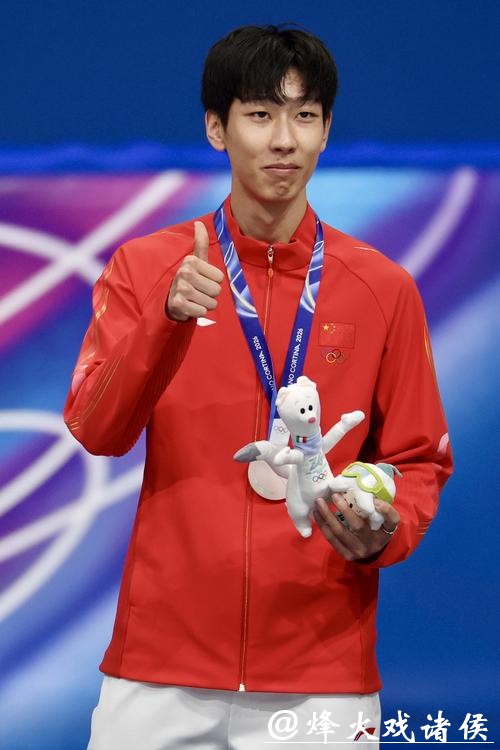 孙龙谈冬奥1000米银牌：是对努力的认可