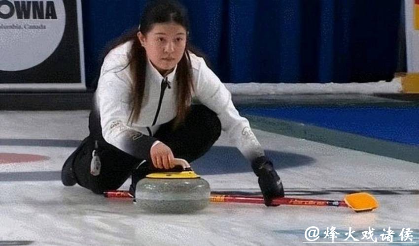 一场3比7的失利，意外成了中国冰壶新锐叶紫萱于森通往米兰冬奥会最柔软的缓冲垫